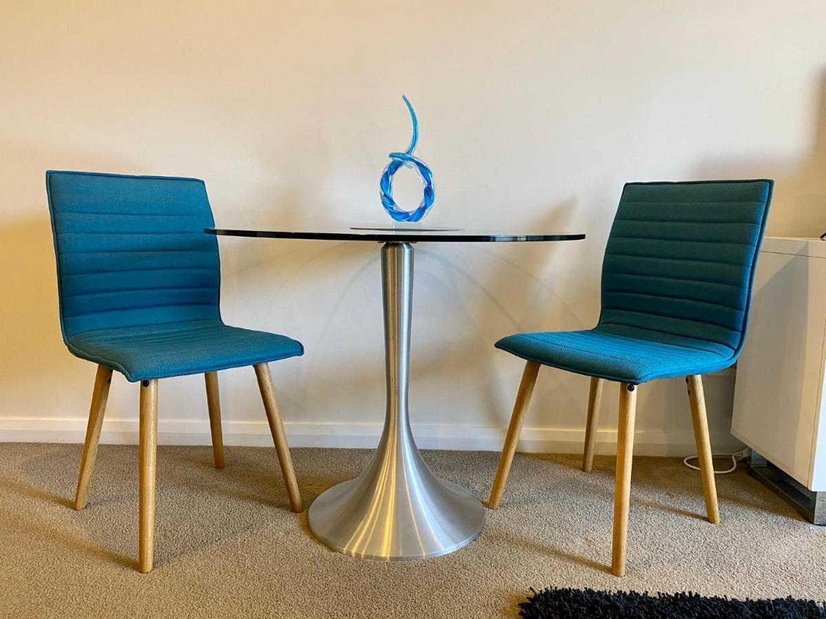 Governor Luxe 1 Bedroom Apartment In The Heart Of Barton Wifi Gym Wine Secure Parking Canberra Kingston Esterno foto