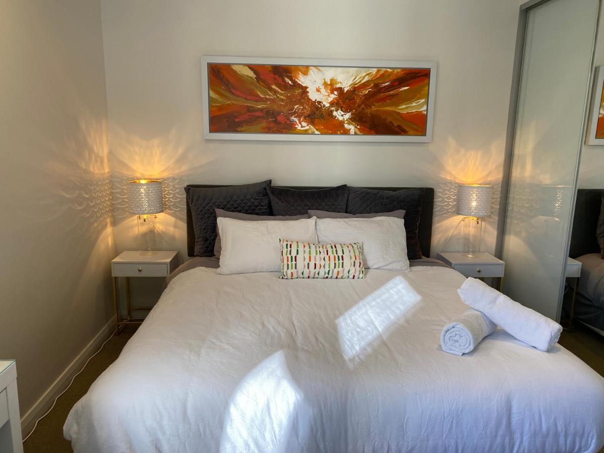 Governor Luxe 1 Bedroom Apartment In The Heart Of Barton Wifi Gym Wine Secure Parking Canberra Kingston Esterno foto