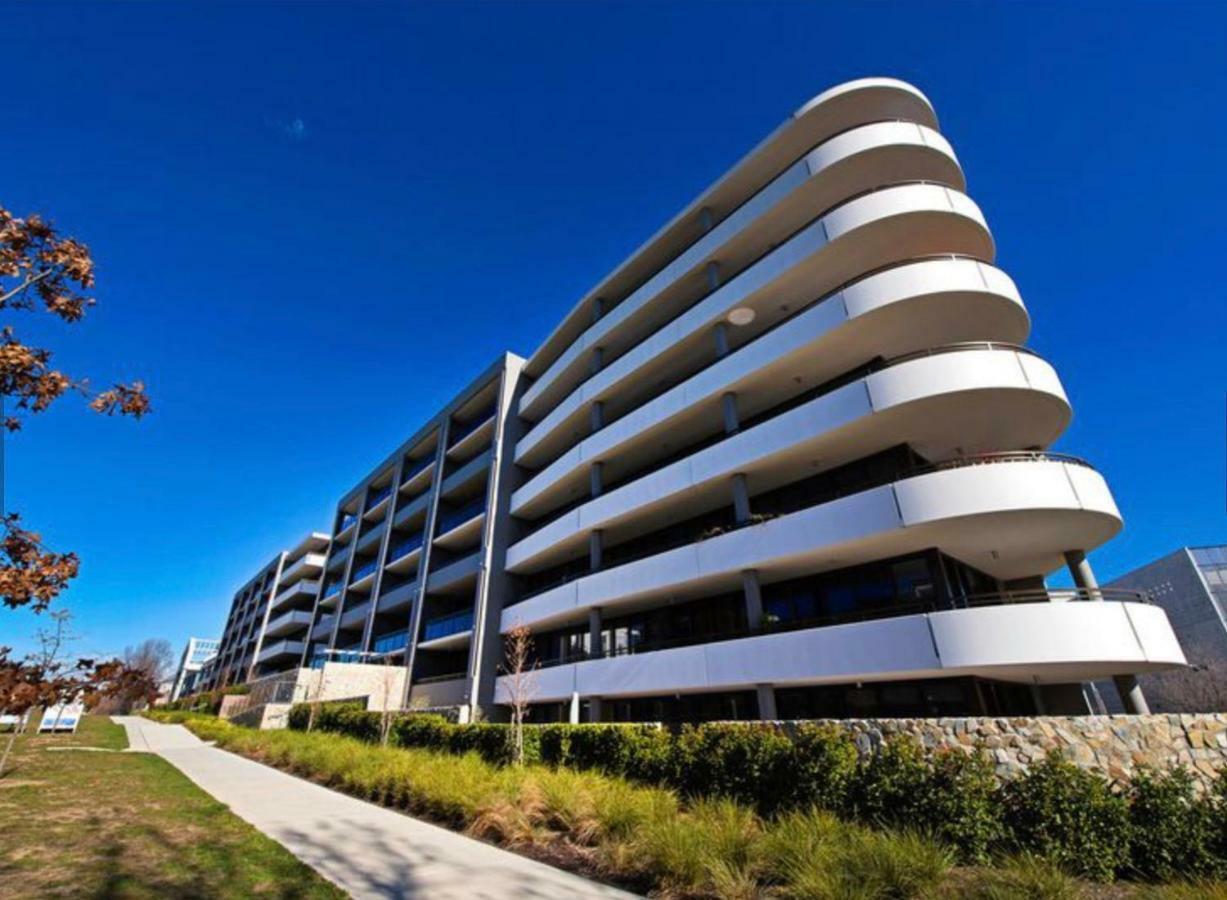 Governor Luxe 1 Bedroom Apartment In The Heart Of Barton Wifi Gym Wine Secure Parking Canberra Kingston Esterno foto